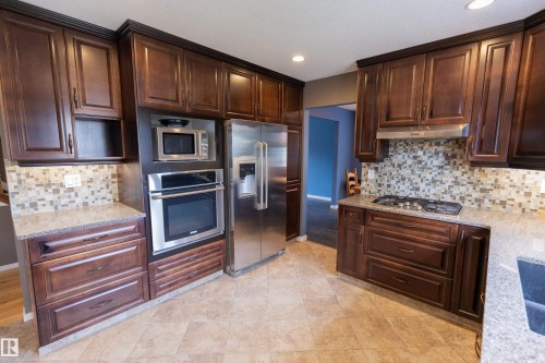 11220 23A Avenue Nw, Edmonton, AB 