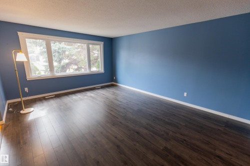 11220 23A Avenue Nw, Edmonton, AB 