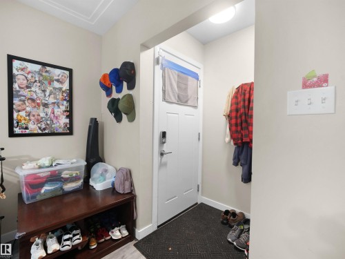 Recessed ceiling with layered trim details - 12002 48 Street Nw, Edmonton, AB 