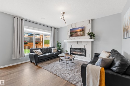 9664 223 Street Nw, Edmonton, AB 