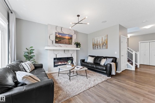 9664 223 Street Nw, Edmonton, AB 