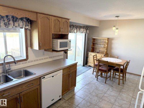 12 Clearwater Crescent, Wetaskiwin, AB 