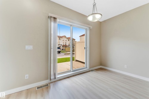 #27 13825 155 Av Nw, Edmonton, AB - Indoor Photo Showing Other Room
