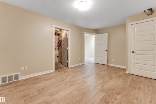#27 13825 155 Av Nw, Edmonton, AB - Indoor Photo Showing Other Room
