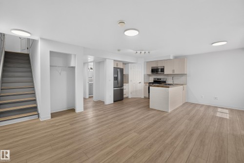 117 Paisley Gate Sw, Edmonton, AB 