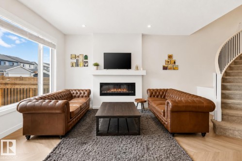 117 Paisley Gate Sw, Edmonton, AB 