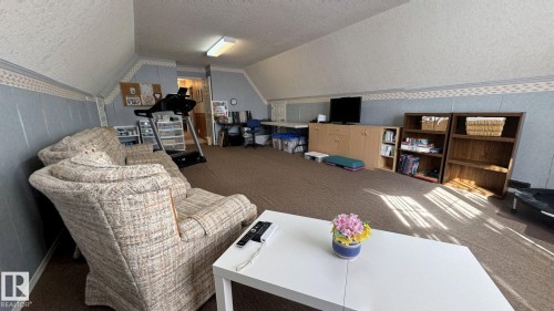 4804 45 Street, Two Hills, AB 