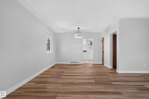 10739 52 Street Nw, Edmonton, AB 