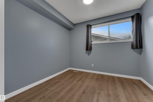 3111 67 Street Nw, Edmonton, AB 