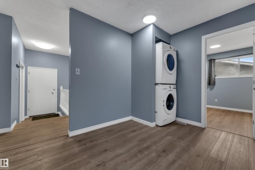 3111 67 Street Nw, Edmonton, AB 
