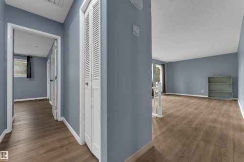 3111 67 Street Nw, Edmonton, AB 