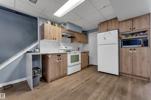 3111 67 Street Nw, Edmonton, AB 