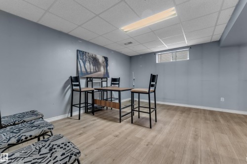 3111 67 Street Nw, Edmonton, AB 