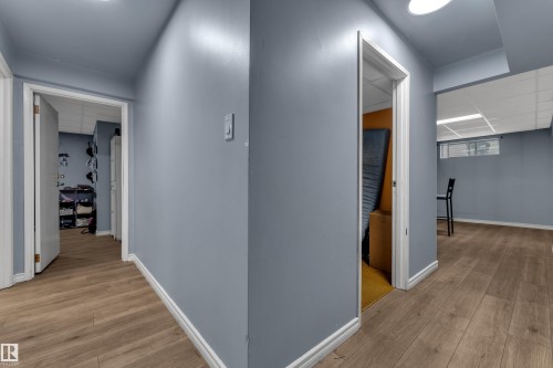 3111 67 Street Nw, Edmonton, AB 