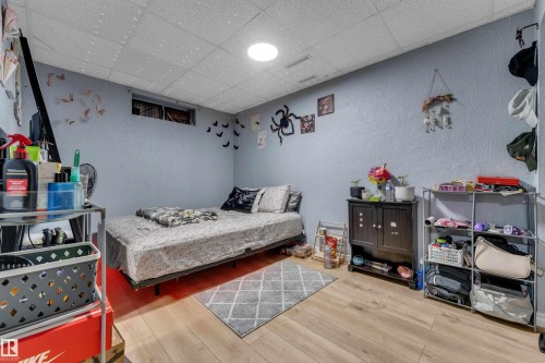 3111 67 Street Nw, Edmonton, AB 