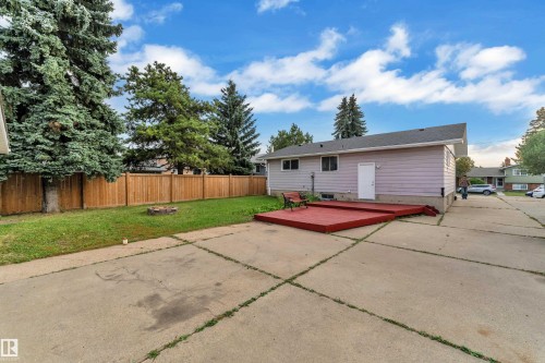 3111 67 Street Nw, Edmonton, AB 
