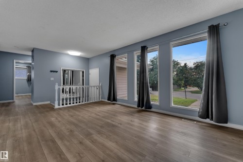 3111 67 Street Nw, Edmonton, AB 