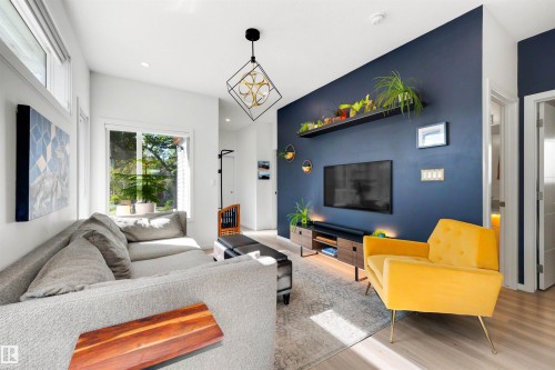 11215 87 Street Nw, Edmonton, AB 
