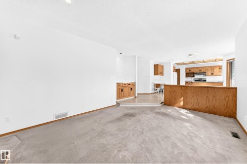 18935 91 Avenue Nw, Edmonton, AB 