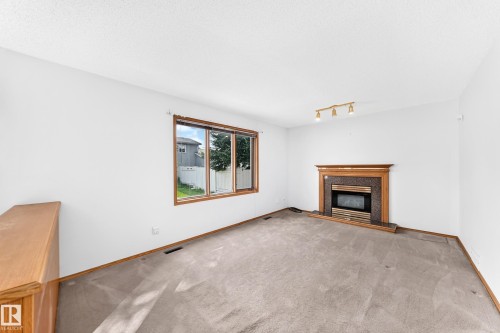 18935 91 Avenue Nw, Edmonton, AB 