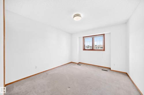 18935 91 Avenue Nw, Edmonton, AB 