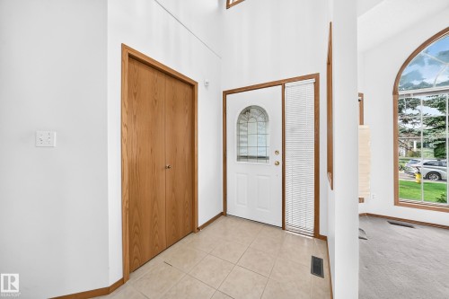 18935 91 Avenue Nw, Edmonton, AB 