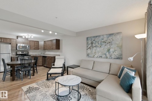 #232 301 Clareview Station Dr Nw, Edmonton, AB 