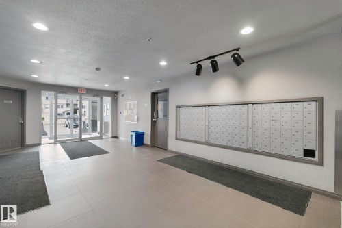 #232 301 Clareview Station Dr Nw, Edmonton, AB 