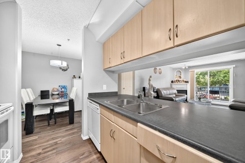 #232 16311 95 St Nw, Edmonton, AB 