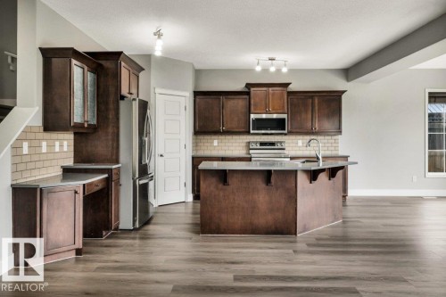 5903 12 Avenue Sw, Edmonton, AB 