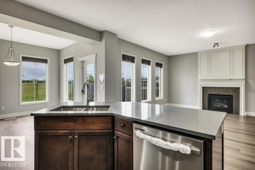 5903 12 Avenue Sw, Edmonton, AB 