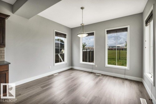 5903 12 Avenue Sw, Edmonton, AB 