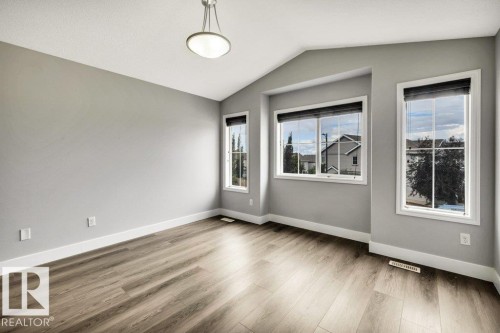5903 12 Avenue Sw, Edmonton, AB 