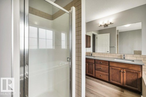 5903 12 Avenue Sw, Edmonton, AB 