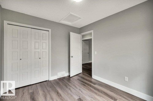 5903 12 Avenue Sw, Edmonton, AB 