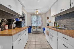 #12 14120 80 ST NW  Edmonton, AB T5C 1L6