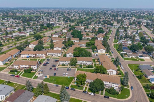#12 14120 80 St Nw, Edmonton, AB - Outdoor With View