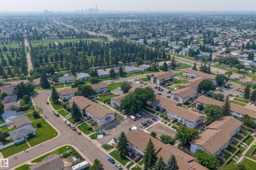 #12 14120 80 St Nw, Edmonton, AB - Outdoor With View
