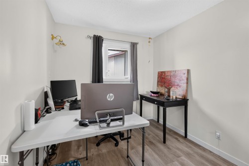 #12 14120 80 St Nw, Edmonton, AB - Indoor Photo Showing Office