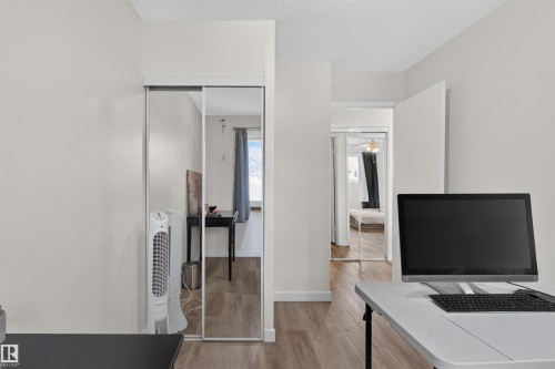 #12 14120 80 St Nw, Edmonton, AB - Indoor