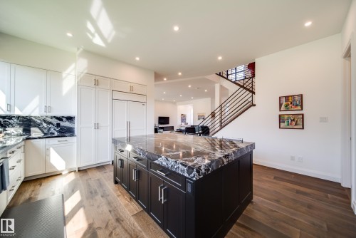 7208 156 Street Nw, Edmonton, AB 