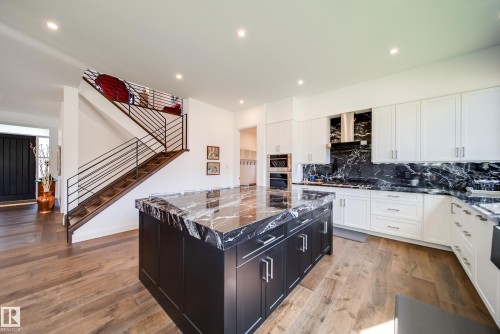 7208 156 Street Nw, Edmonton, AB 