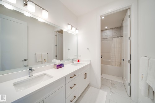 7208 156 Street Nw, Edmonton, AB 