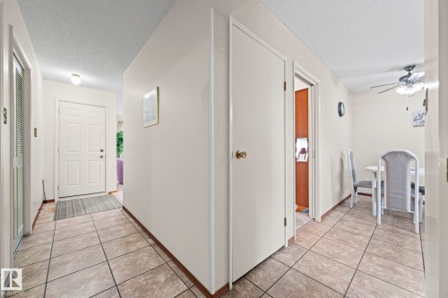 8323 142 Avenue Nw, Edmonton, AB 