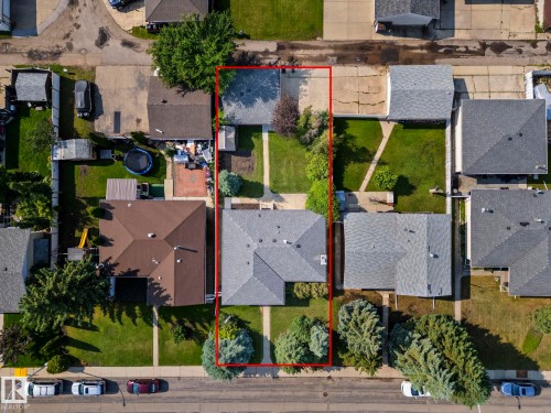 8323 142 Avenue Nw, Edmonton, AB 
