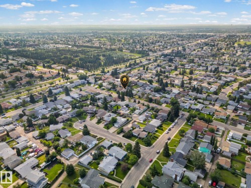 8323 142 Avenue Nw, Edmonton, AB 