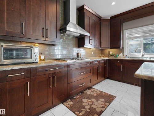 5410 Mcluhan End Nw, Edmonton, AB 