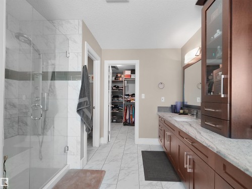 5410 Mcluhan End Nw, Edmonton, AB 