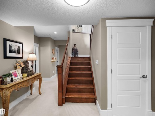 5410 Mcluhan End Nw, Edmonton, AB 