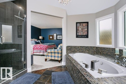 9607 101 Street Nw, Edmonton, AB - Indoor Photo Showing Bathroom
